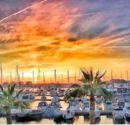30 Con Solarium Y Piscina * Torrevieja
